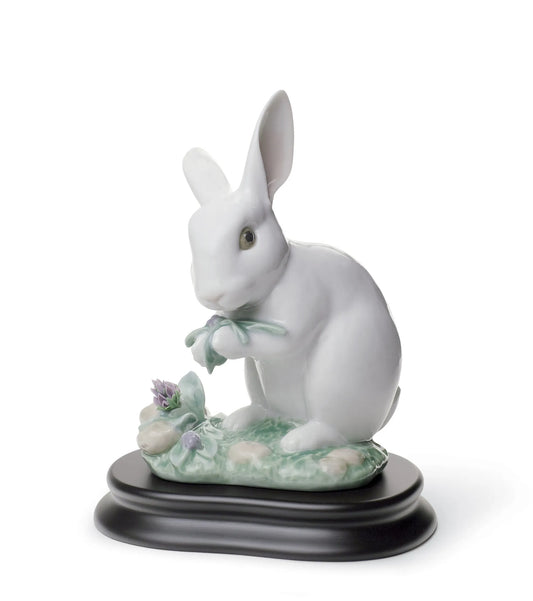 Lladró: The Rabbit Figurine