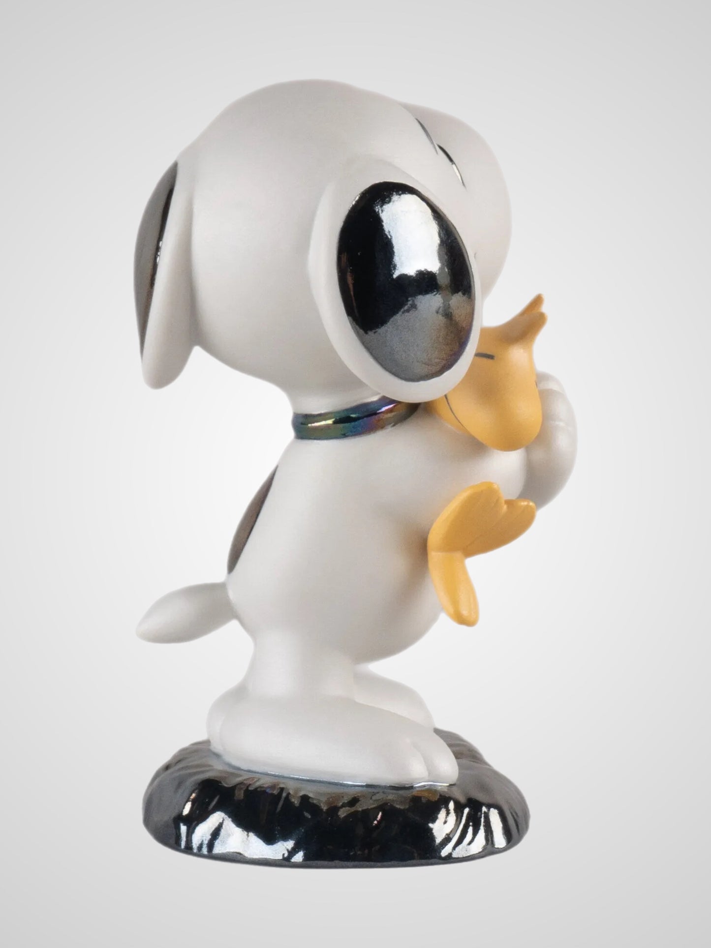 Lladró: Snoopy Figurine