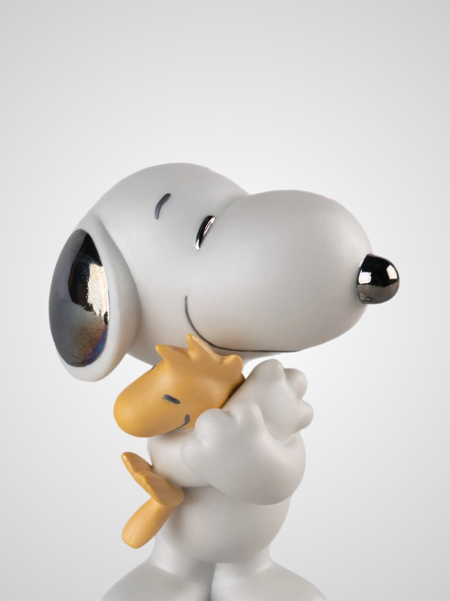 Lladró: Snoopy Figurine