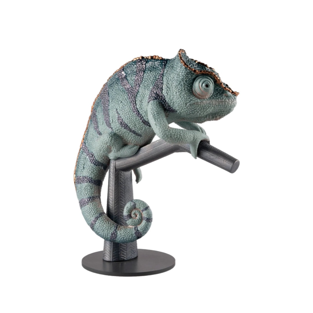 Lladró: Chameleon Sculpture.